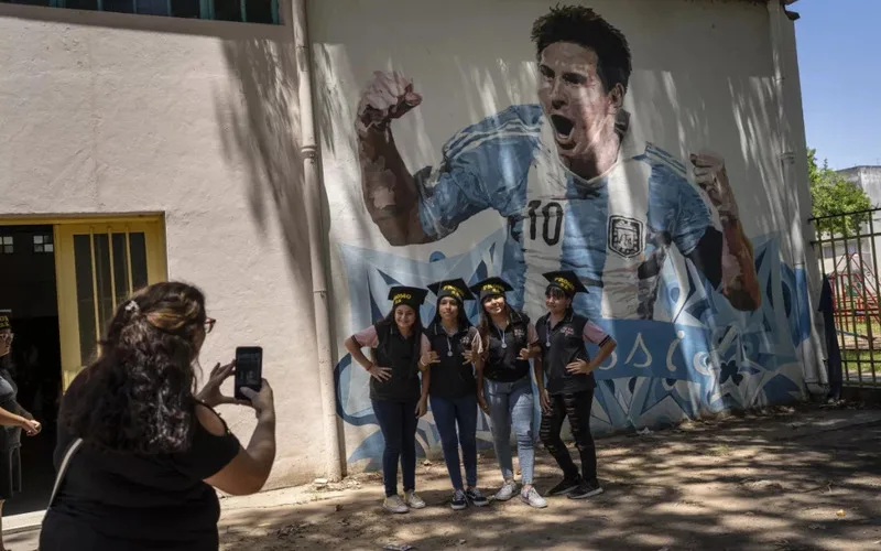 messi cao bao nhieu tieu su va su nghiep vi dai cua goat