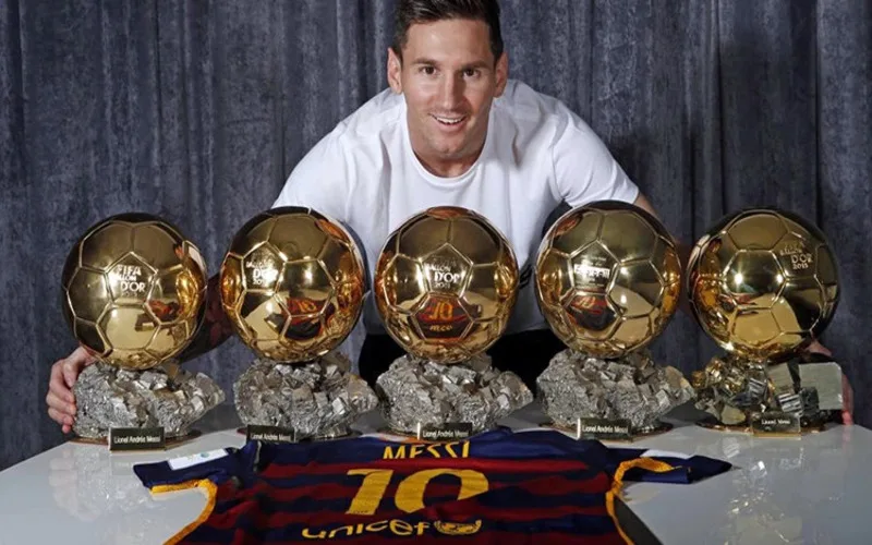 messi cao bao nhieu tieu su va su nghiep vi dai cua goat