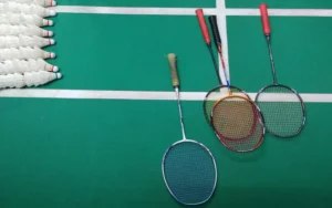 Những mẫu vợt cầu lông cho người mới chơi đáng mua nhất
