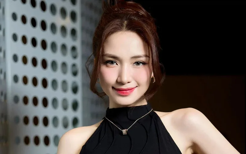 tieu su hoa minzy su nghiep va nhung dau moc dang nho
