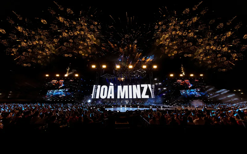 tieu su hoa minzy su nghiep va nhung dau moc dang nho