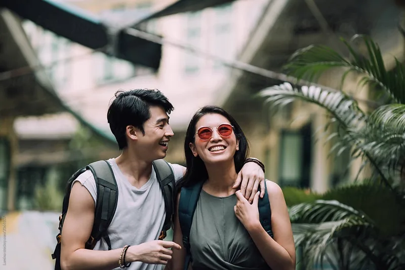 Đôi mắt sáng, linh hoạt và ẩn chứa sự tinh anh là điểm thu hút đầy mê hoặc trên gương mặt của nữ Nhân Mã.