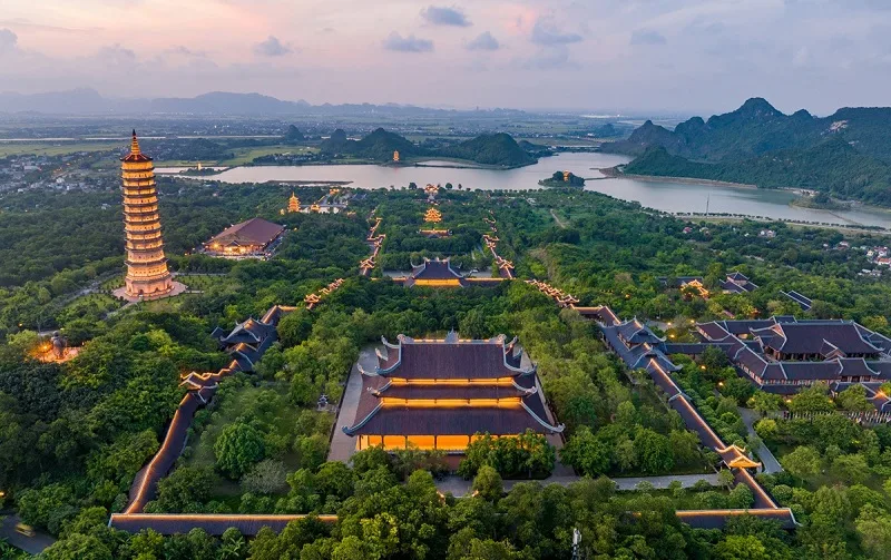 Những ngôi chùa lớn nổi tiếng khác trên thế giới
